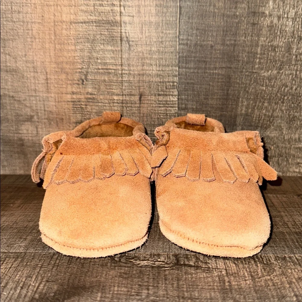 BearPaw Tan Suede Kids Moccasins-size 6-12 months